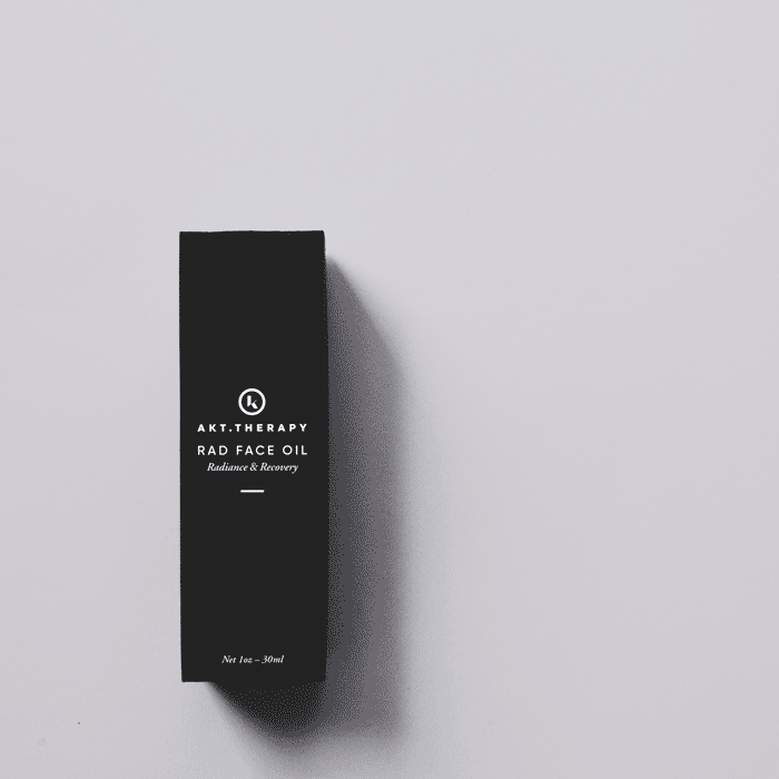 Animation showing a product box opening to reveal the product inside
